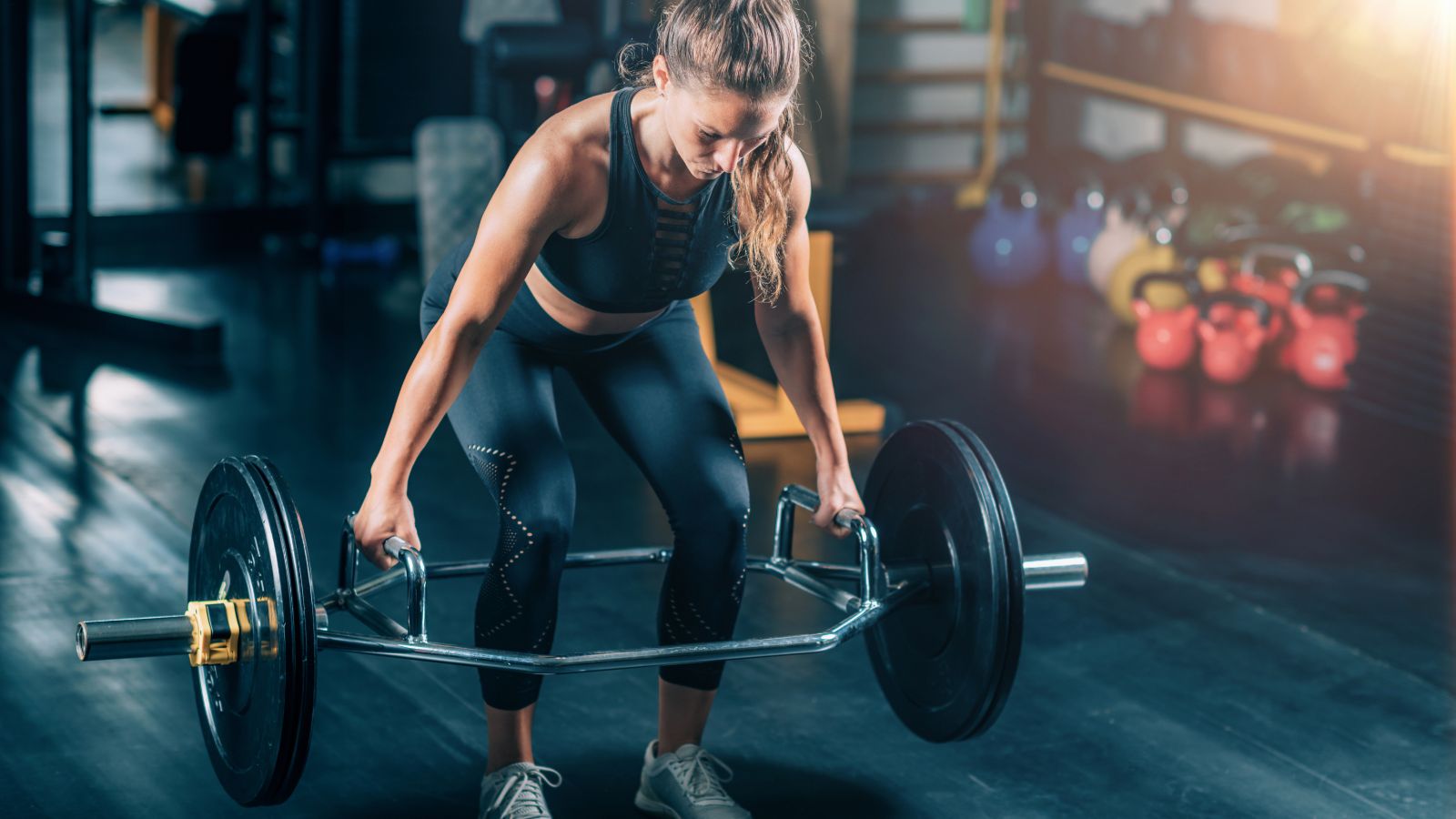 Bài tập trap - bar deadlift